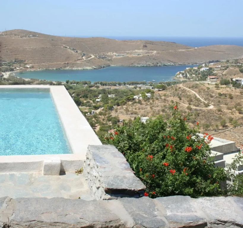 Aigaion House