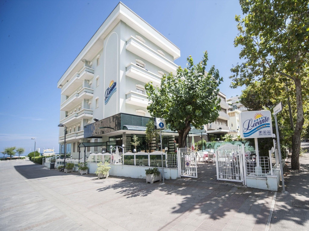 Hotel Levante - 4
