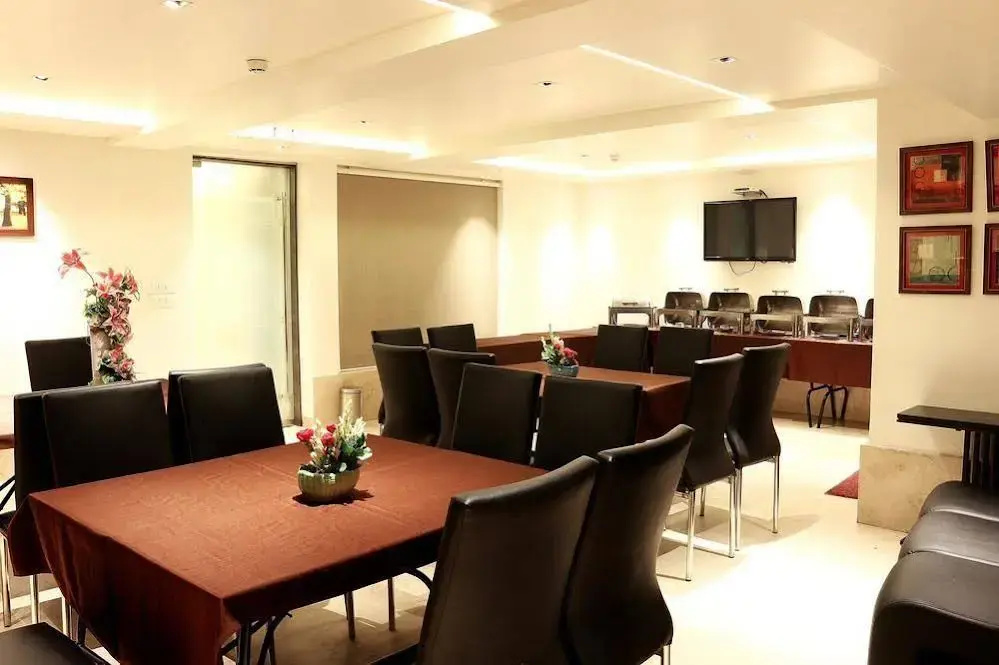 OYO Premium Harish Mukherjee Road - Général