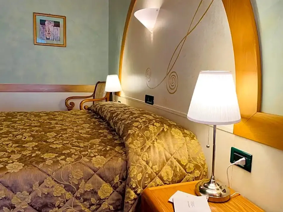 Hotel Aquila D Oro Desenzano - Chambres