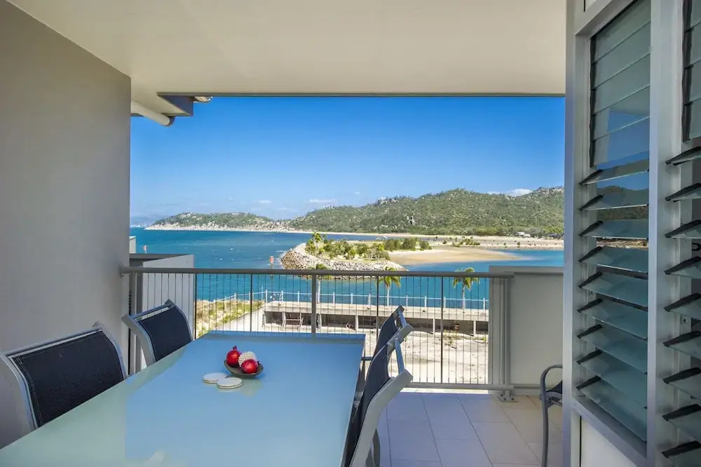 1 Bright Point Apartment 1401