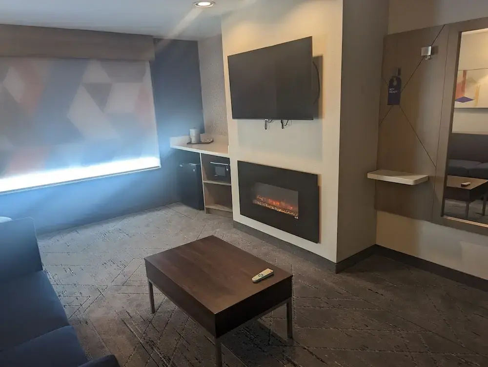 1 Bedroom Suite