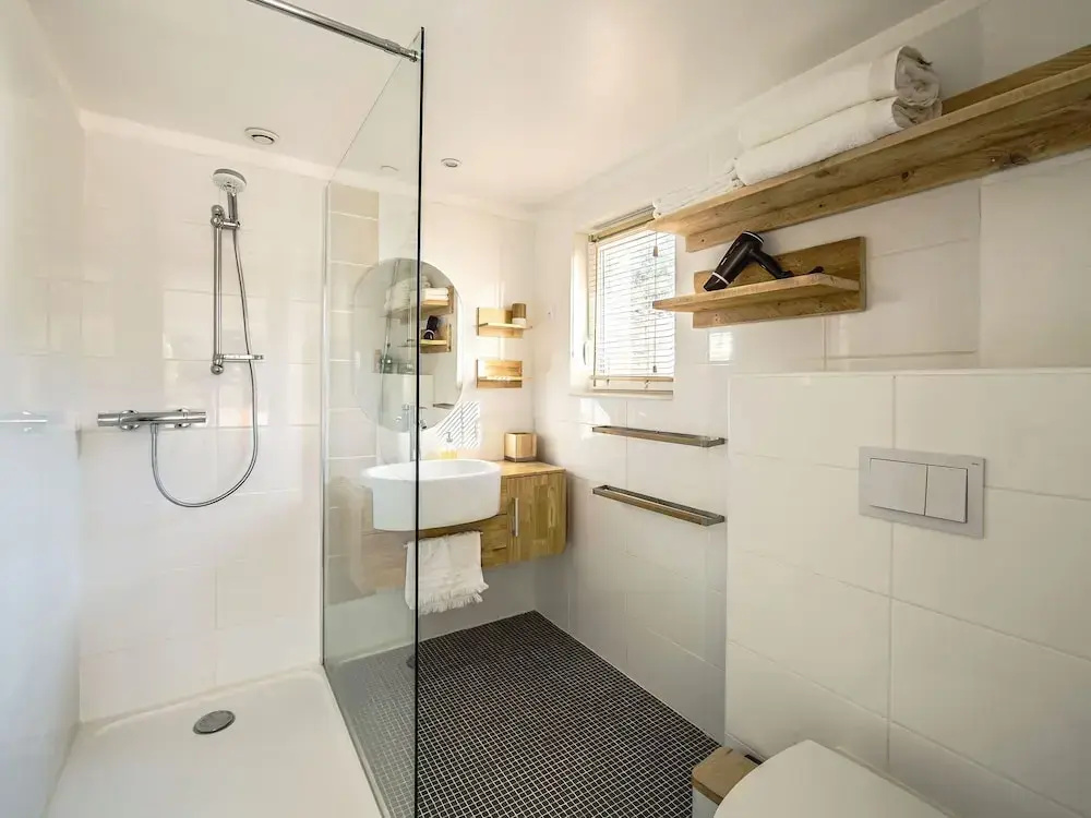 Superior Double room with garden view (full double bed)