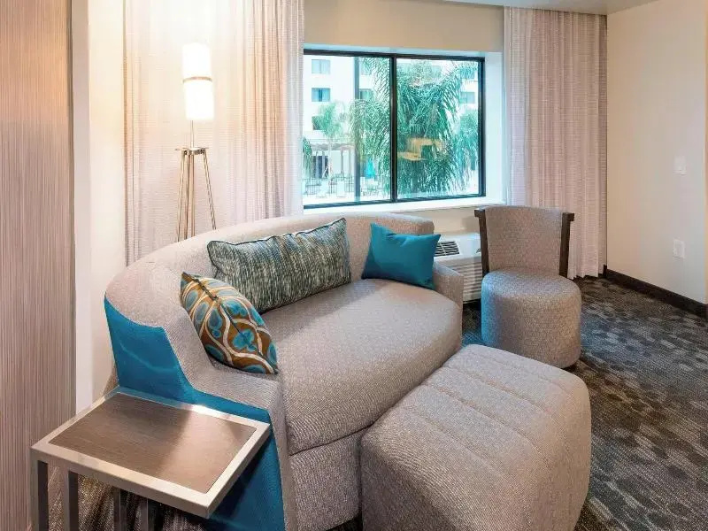 Deluxe Double room with view (full double bed)
