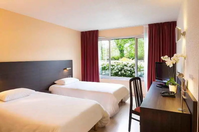 Standard Double room (twin beds)