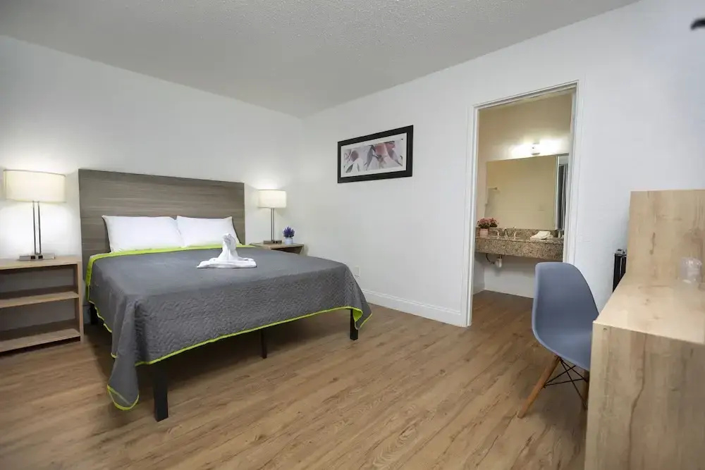 Economy room