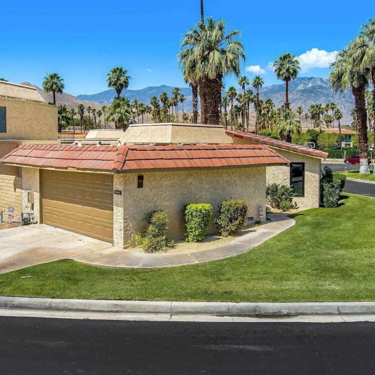 Cccc Gorgeous Remodel With Stellar Views