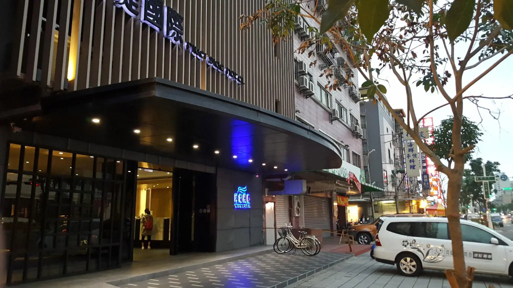 The Riverside Hotel International - Chambres