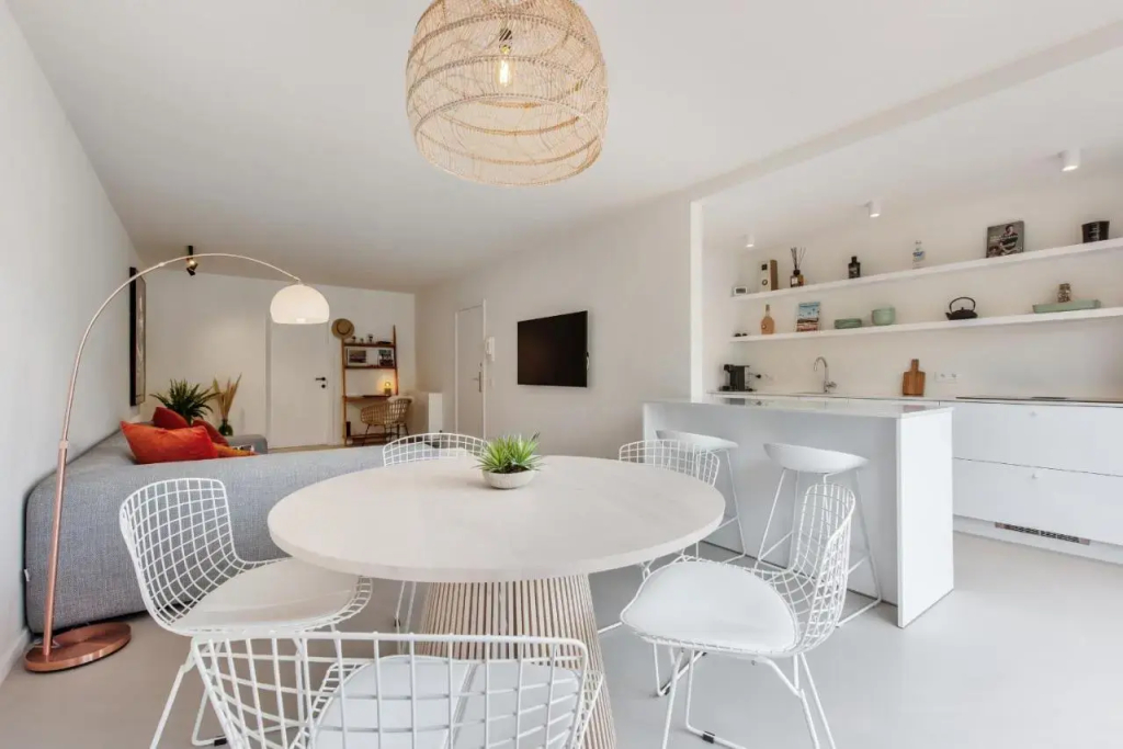 Beautifully renovated appt with big cosy terrace - фото 11