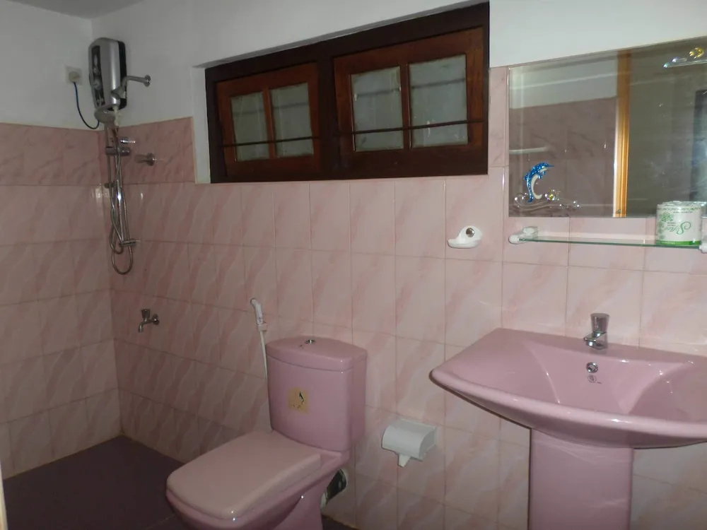 Thilaka City Hotel - Chambres