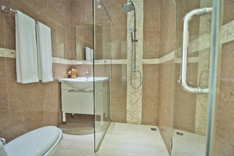 Вилла с 3 комнатами с балконом в Tropicana Pool Villa