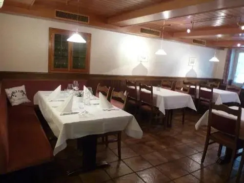 Food & Beverage