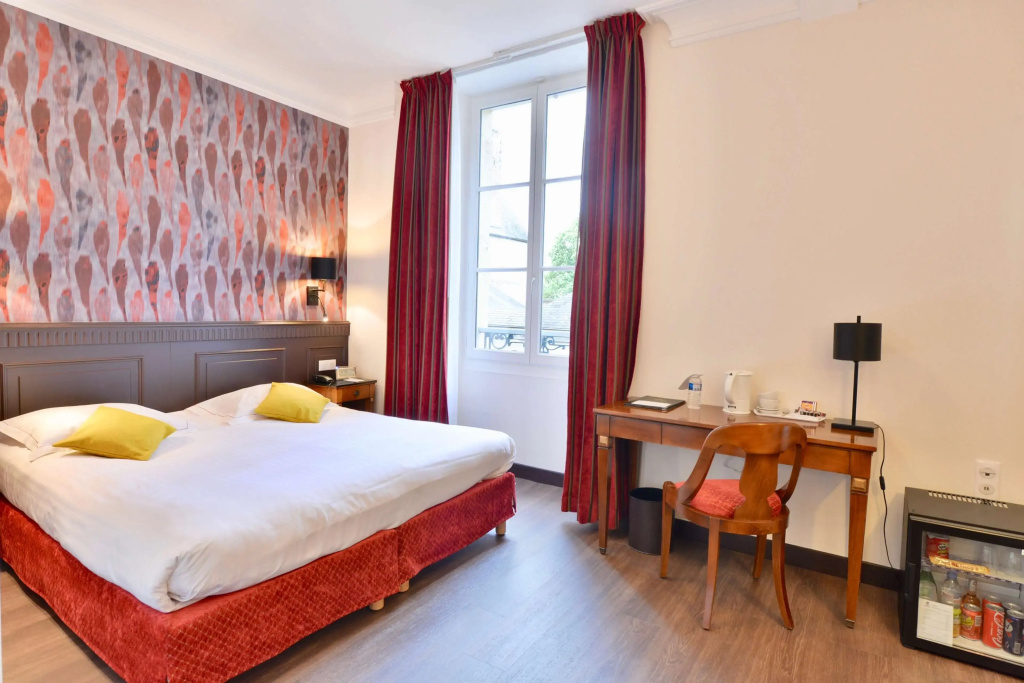 Standard Double room (full double bed)
