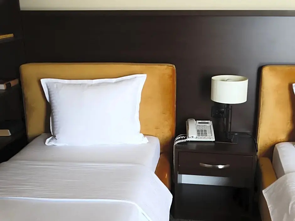 Keto Hotel - Chambres