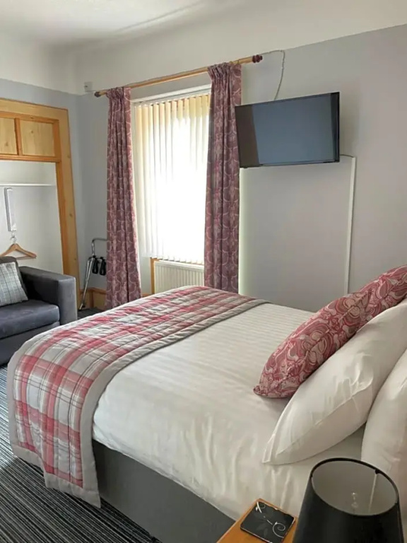 Standard Double room (full double bed)