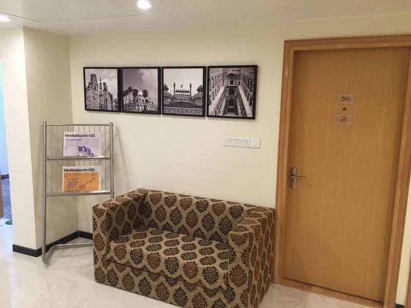 Lobby & Reception