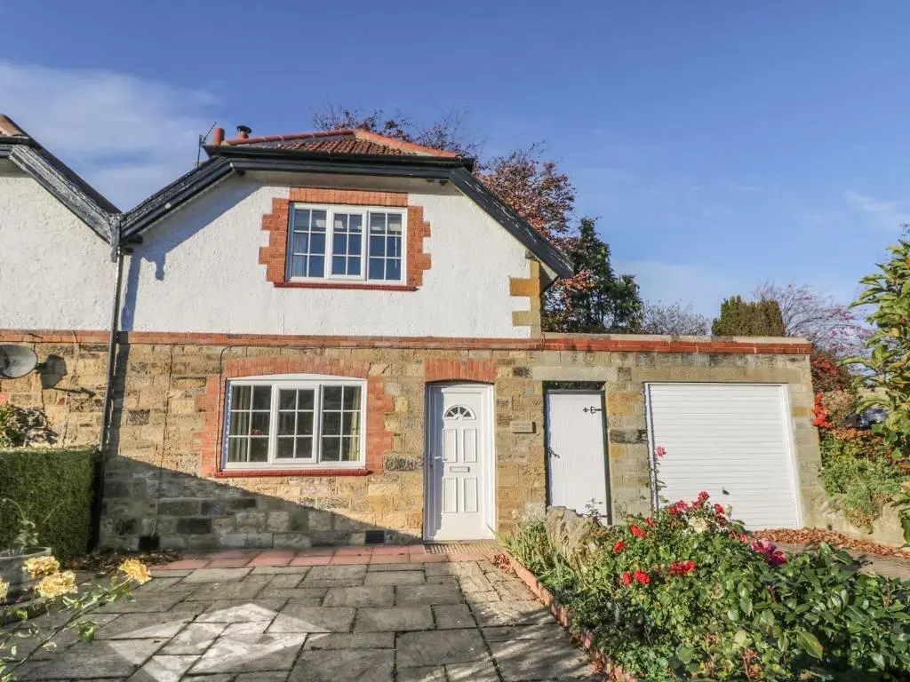 Yew Court Cottage, Scarborough