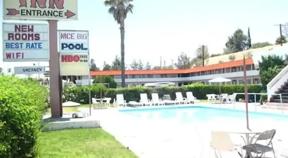 Desert Inn Motel
