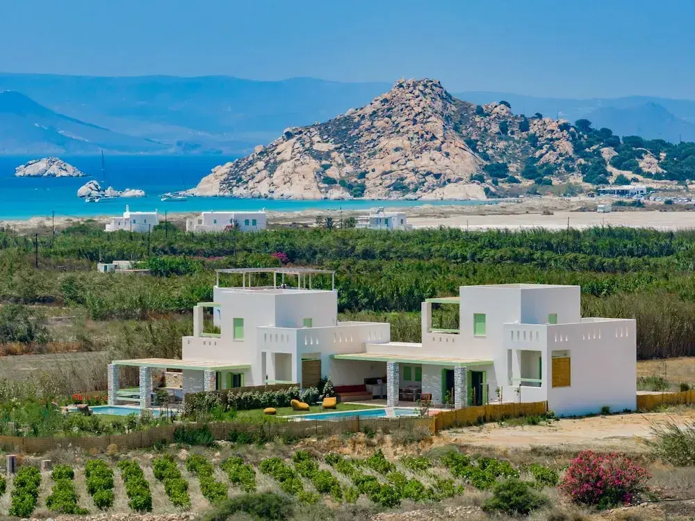 Plioni- Villas With Private Pool & Suites With Hot Tub