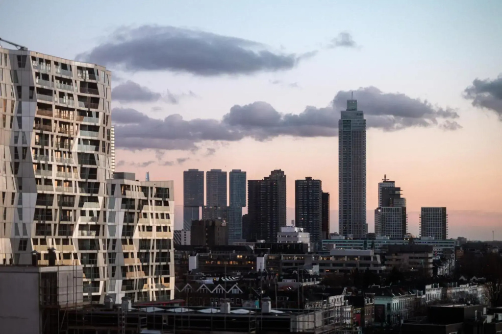 PREMIER SUITES PLUS Rotterdam - фото 46
