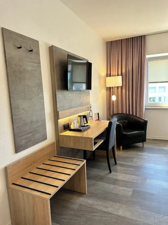 Standard Double room (full double bed)