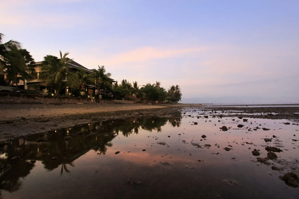 Beach & Waterfront