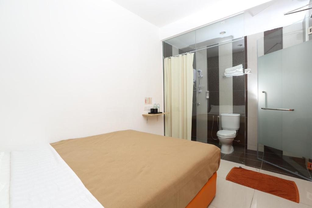 1 Hotel Taman Connaught