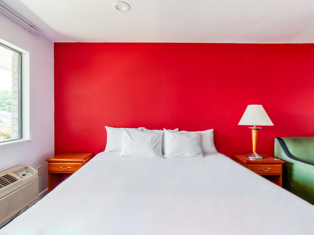 OYO Hotel San Antonio near AT&T Center — 4