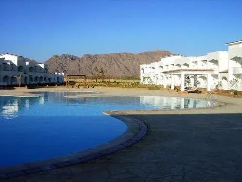 Swisscare Nuweiba Resort Hotel - фото 6