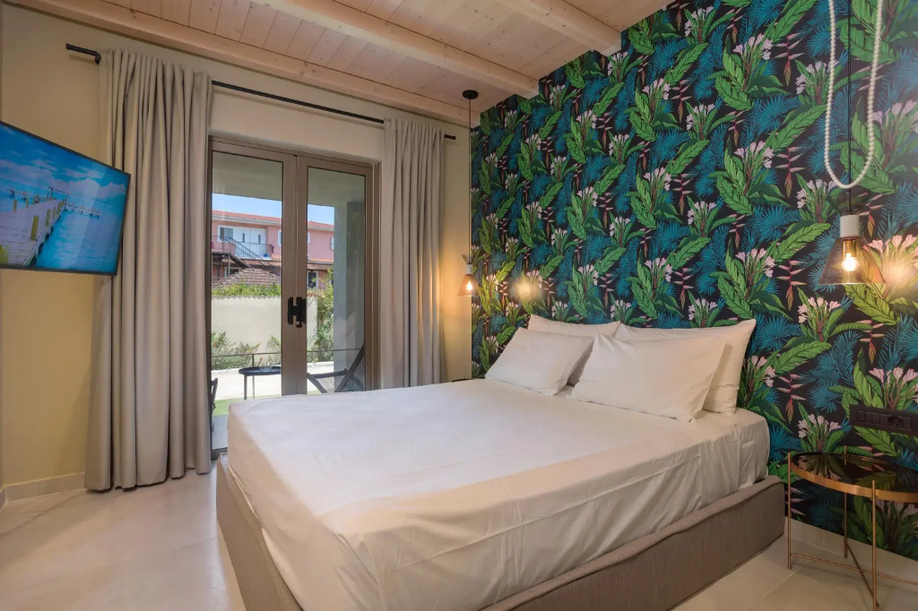 Premium room