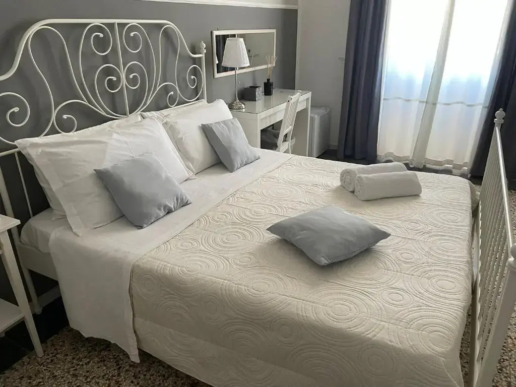 Standard Quadruple room with balcony