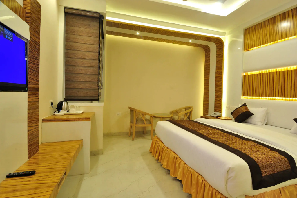 Bedroom