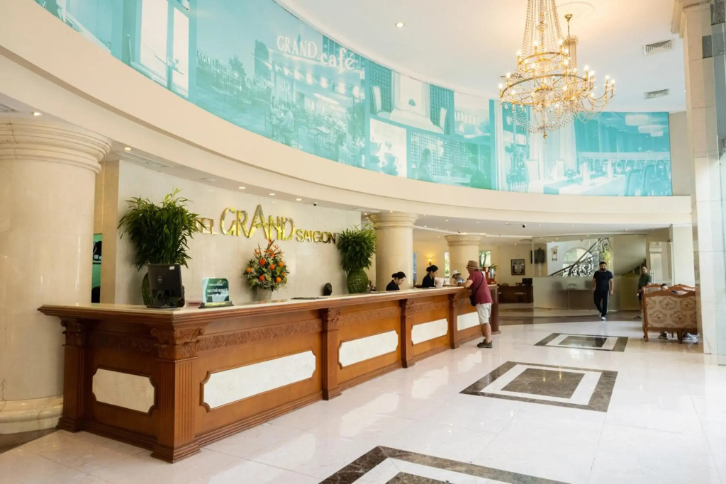 Hotel Grand Saigon - фото 2