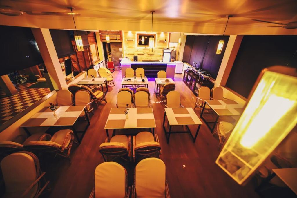 Grand Vatika Resort