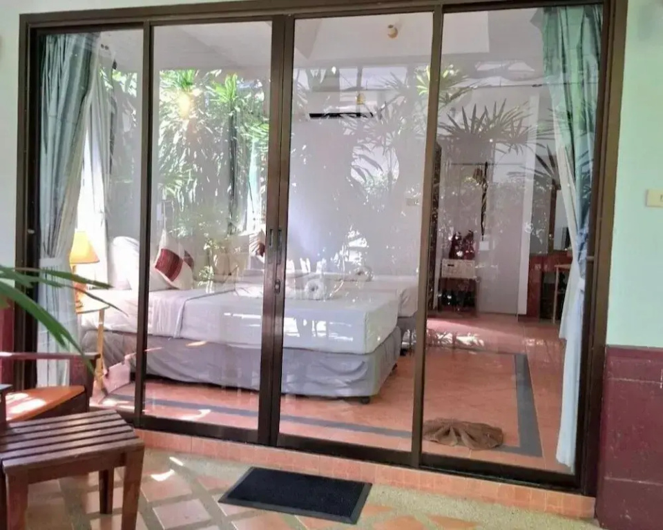 Deluxe Double room with garden view (twin beds)