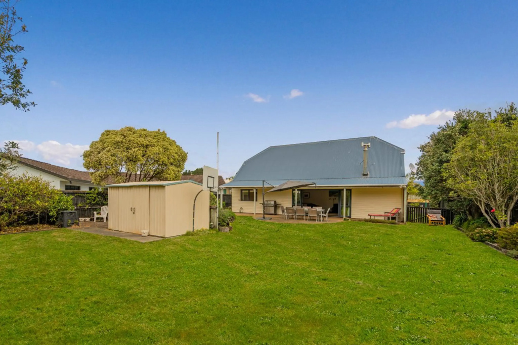Kowhai Corner - Matarangi Holiday Home
