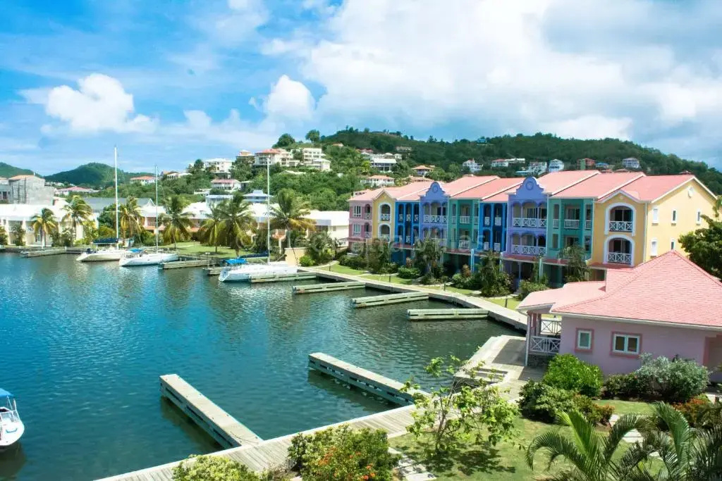 Beach & Waterfront