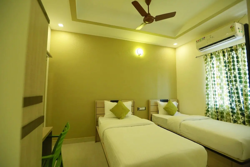 Standard Double room (twin beds)