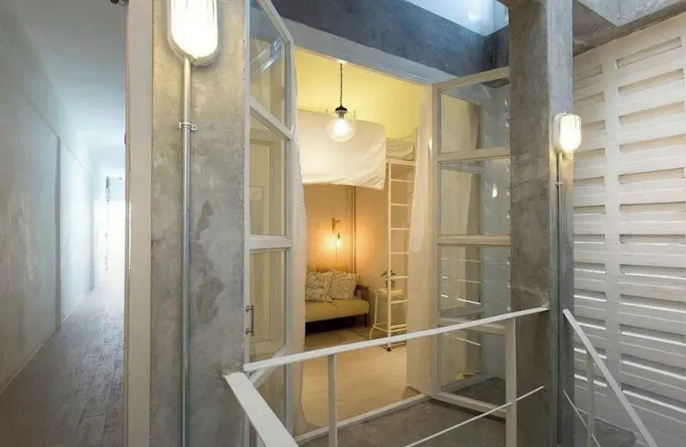 Отель TWH Hostel Bangkok в Бангкоке