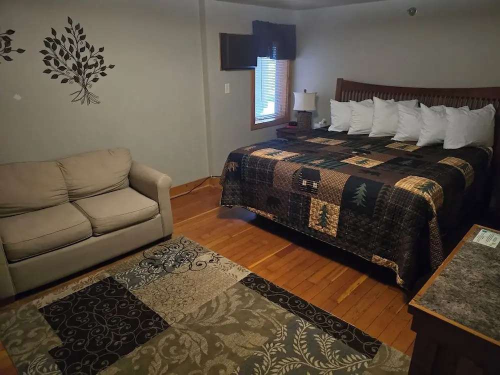 Standard Quadruple Family room