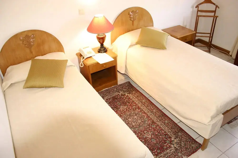 Sunshine Hotel