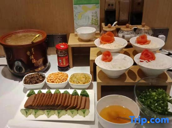 Yixuan Hotel (Shangrao Guangfeng High-tech Development Zone)