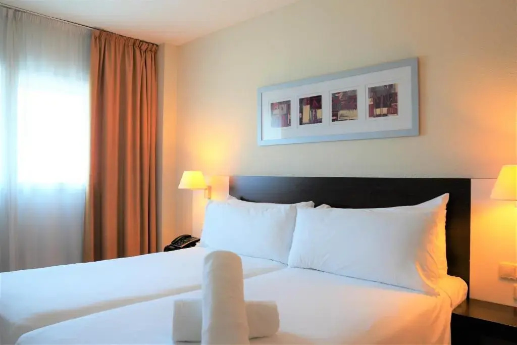 Hotel Port Feria Valencia - Chambres