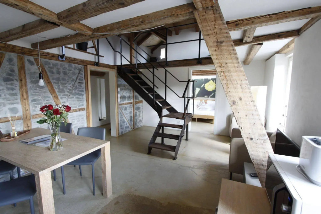 Easy Living Business Apartments
