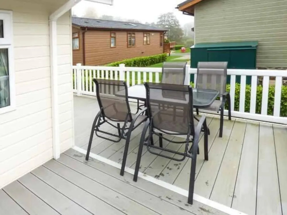 Balcony & Terrace