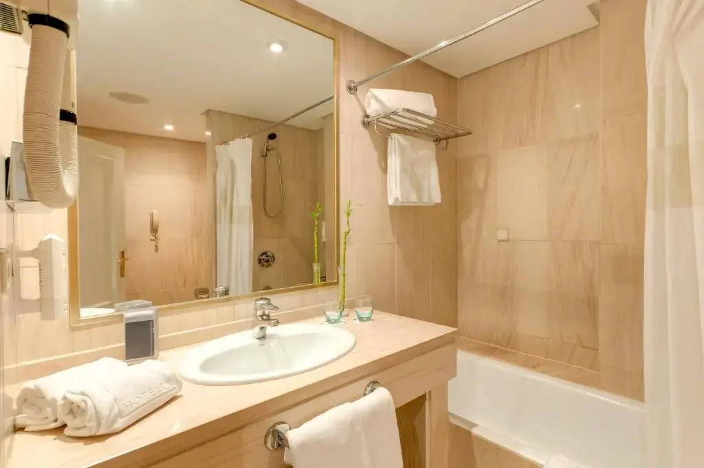 Hotel AZZ Mérida Medea - Chambres