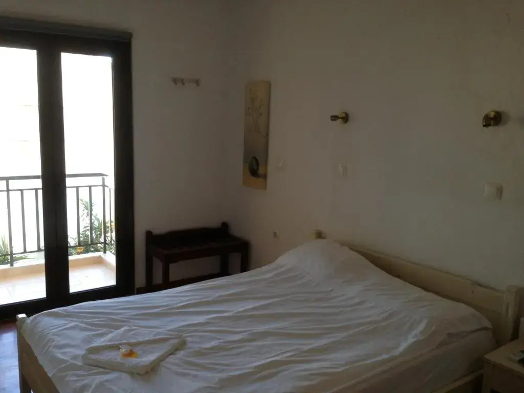 Economy room