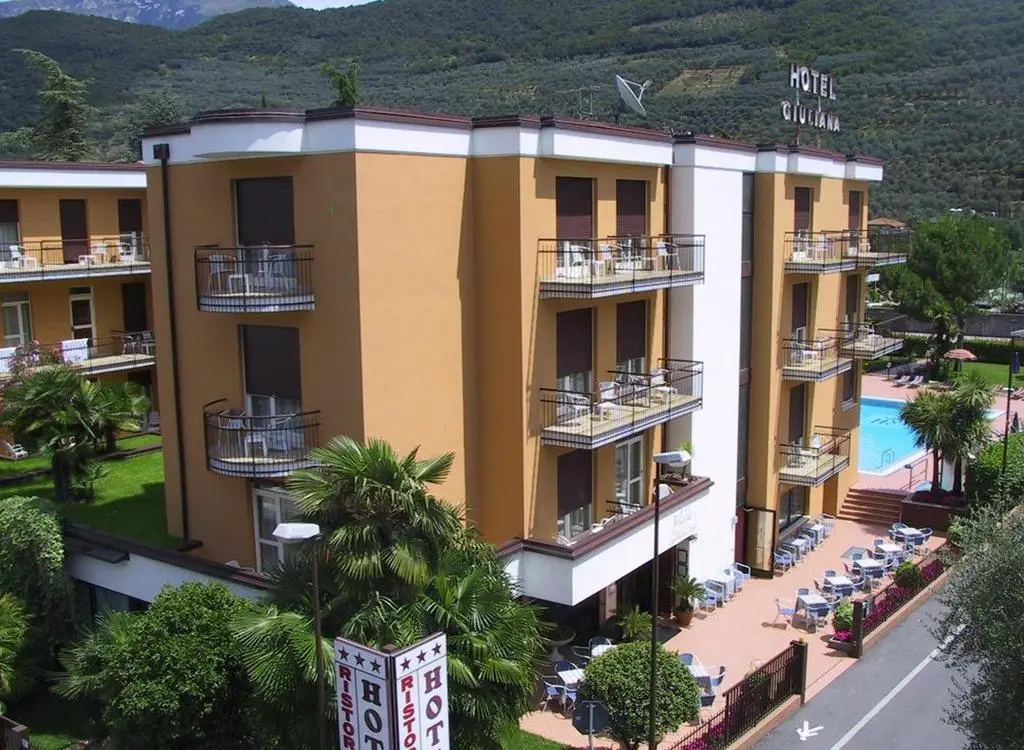 Sun Lake Hotel