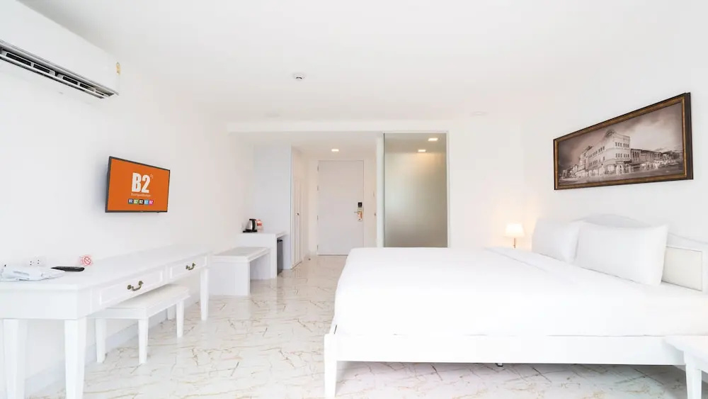 B2 Phuket Premier Hotel — фото