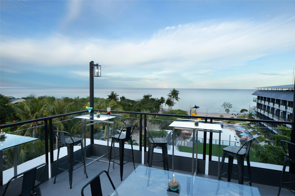 Centara Life Cha-Am Beach Resort Hua Hin